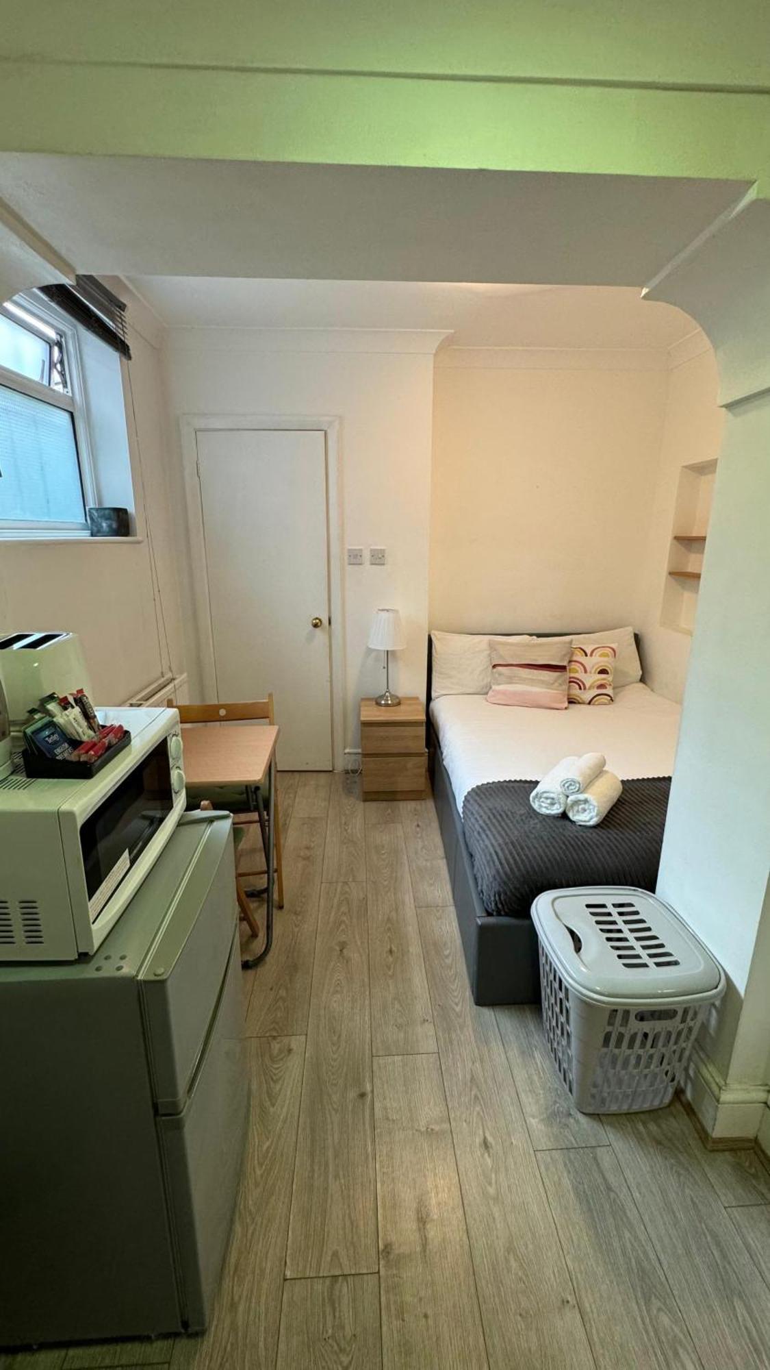 En-Suite Near Everything. Shepherd'S Bush - ロンドン エクステリア 写真